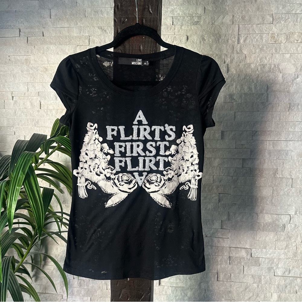 Love Moschino “A Flirts First Flirt” Sequin Lace Grunge Cap Sleeve T Shirt Sz 8